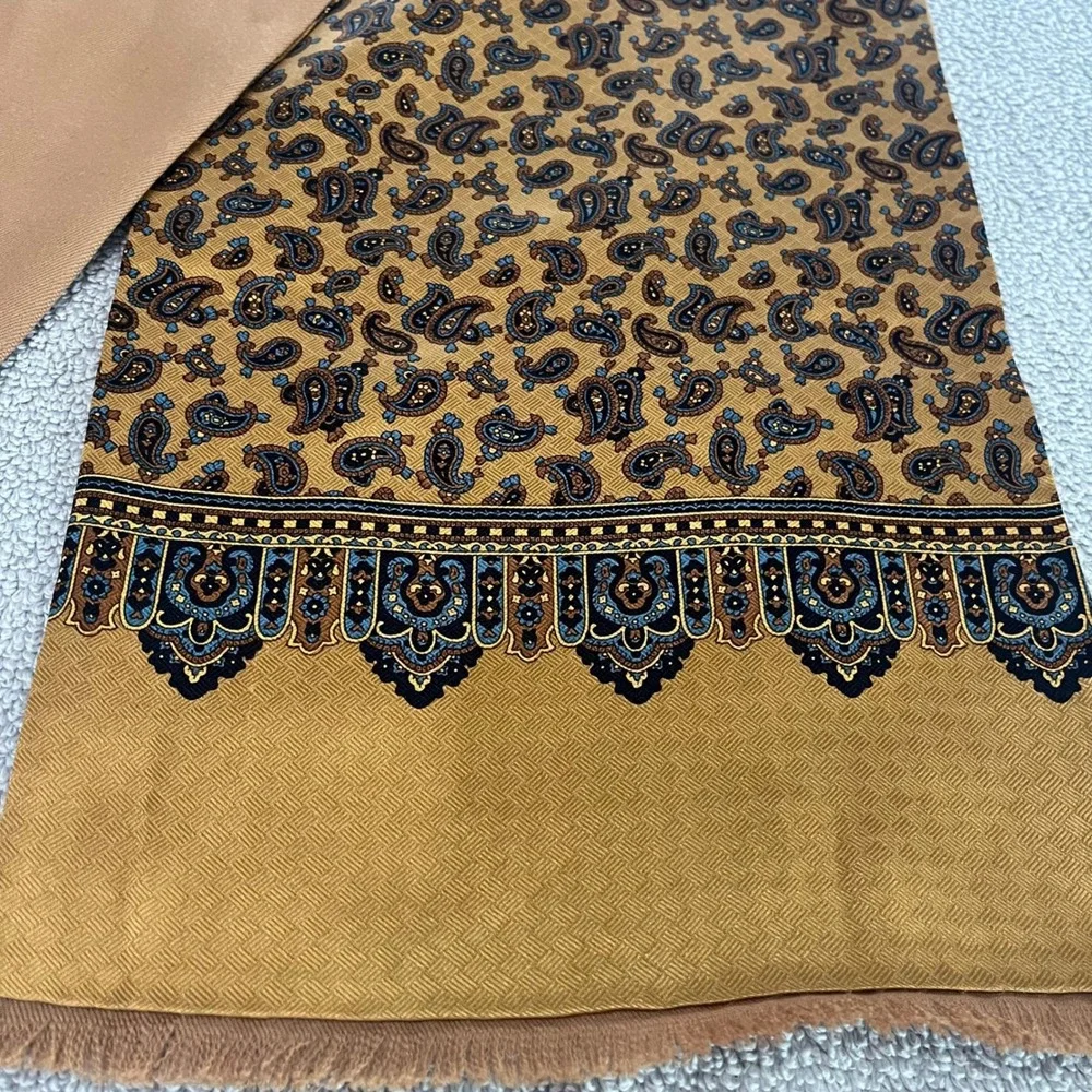 Silk King Mens Reversible Scarf Gold Paisley Silk Camel 100% wool lined fringe